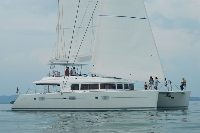 Lagoon 620 - Guest Capacity 37 - Singapore