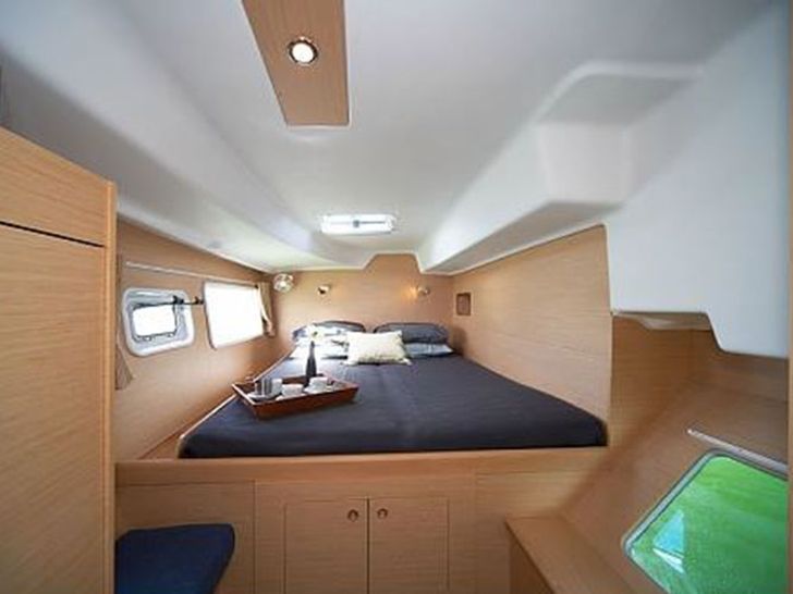 Lagoon 380 - Cabin