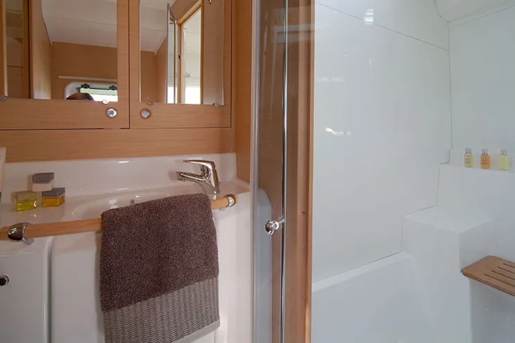 Charter Yacht Lagoon 380(2018)- 4 + 2 Cabins - Mahe,Seychelles