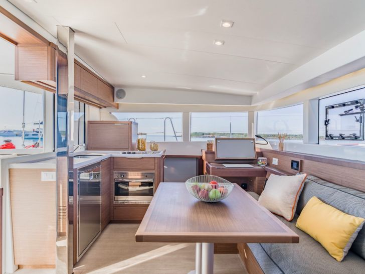Lagoon 40 - Interior saloon Lagoon 40 - Interior saloon