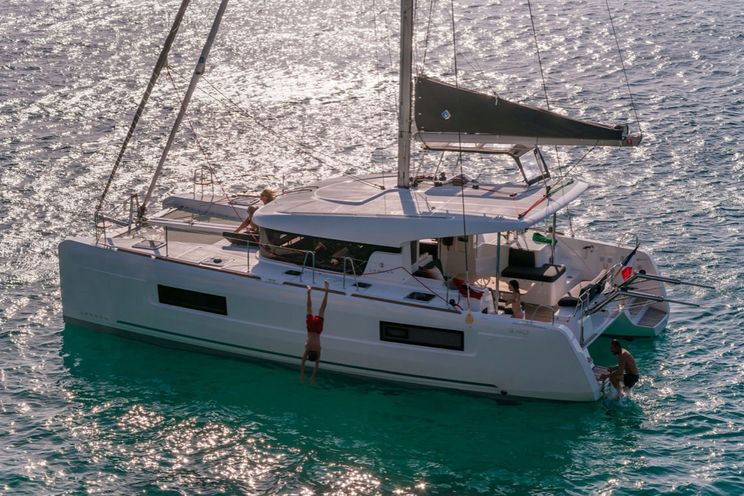 Charter Yacht Lagoon 40 - 3 Cabins - Miami - Florida Keys