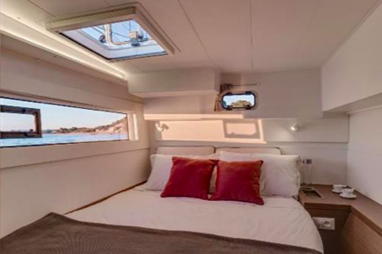 Charter Yacht Lagoon 40 - Grande Croisiere(2020)- 4 Cabins - Tahiti,Bora Bora,South Pacific