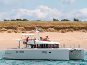 Lagoon 40 Power Catamaran with watermaker - 4 Cabins - New Caledonia Lagoon 40 Power Catamaran with watermaker - 4 Cabins - New Caledonia