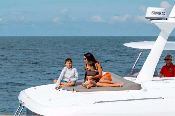 Charter Yacht Lagoon 40 Power Catamaran with watermaker - 4 Cabins - New Caledonia