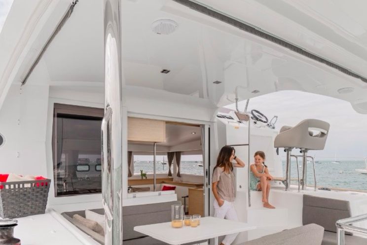 Charter Yacht Lagoon 40 Power Catamaran with watermaker - 4 Cabins - New Caledonia