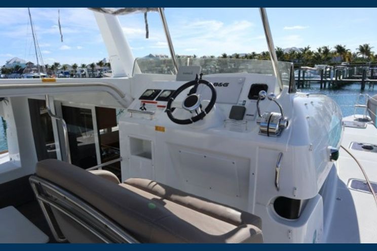 Charter Yacht Lagoon 40 Power Catamaran - 3 cabins(3 double)- 2015 - Nassau - Staniel Cay