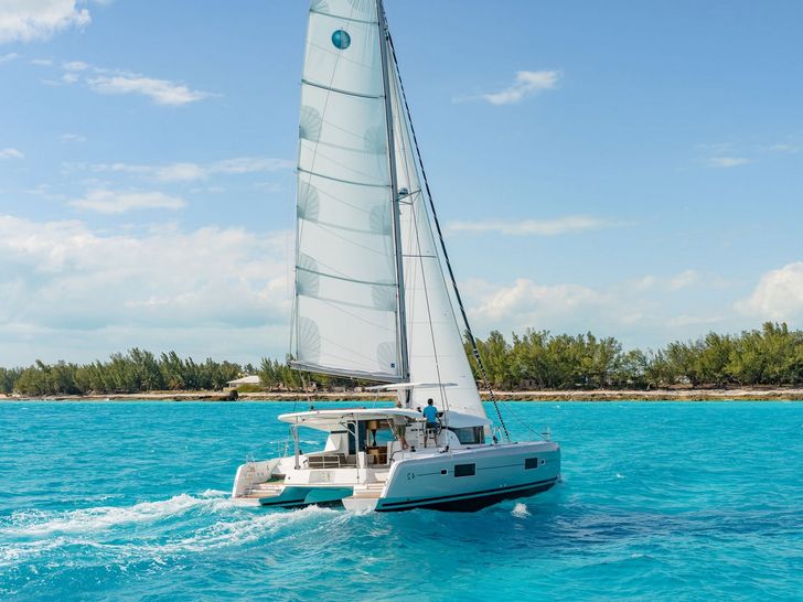 lagoon aft deck lagoon aft deck