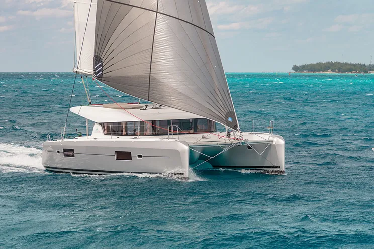 Charter Yacht Lagoon 42 - 4 + 2 cabins(4 double 2 single)- 2018 - Athens - Alimos