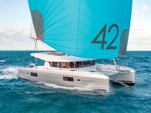 Lagoon 42 - 3+2 Cabins - Palma - Ibiza - Balearics Lagoon 42 - 3+2 Cabins - Palma - Ibiza - Balearics
