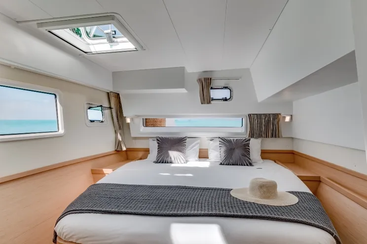 Charter Yacht Lagoon 42 - 4 Cabins - 2017 - Split