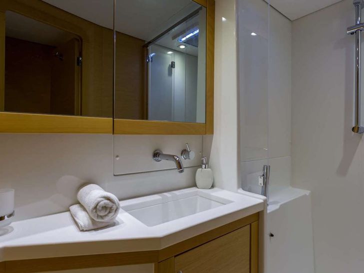 Lagoon 450 - 4+2 - 2015 - Split Lagoon 450 - 4+2 - 2015 - Split