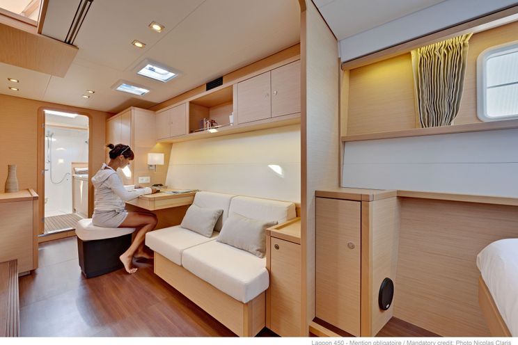 Charter Yacht Lagoon 450 F - 4 + 1 cabins(4 double 1 single)- 2019 - Mykonos - Athens