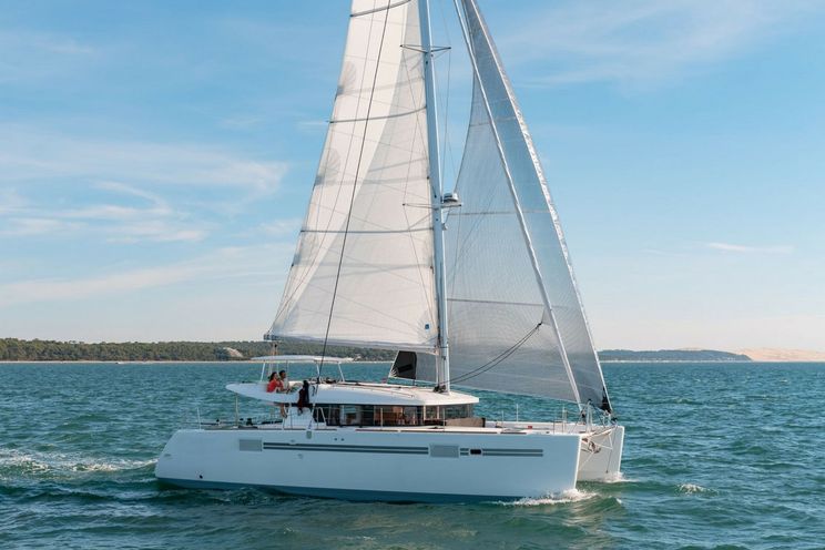 Charter Yacht Lagoon 450 Sportop(2018)- 6 Cabins - Mahe,Seychelles