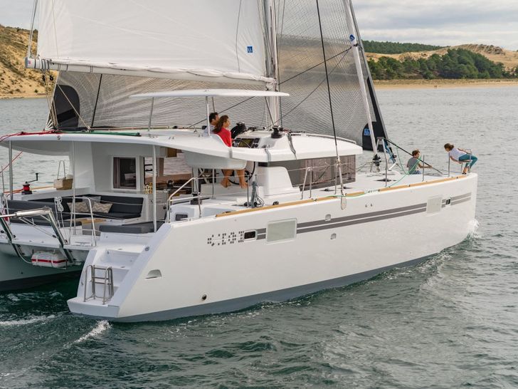 Lagoon 450 Sportop - Sailing Lagoon 450 Sportop - Sailing