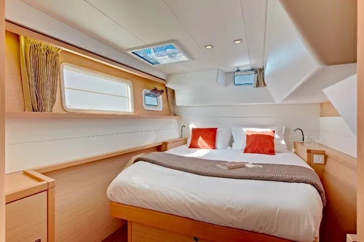 Charter Yacht Lagoon 450F - 6 Cabins - 2016 - Tortola