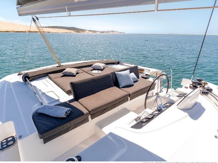 Flybridge Flybridge