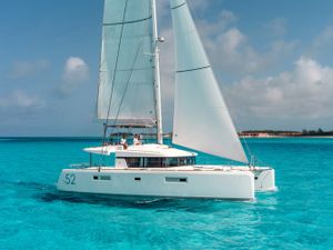 Lagoon 52 - 8 Cabins - New Caledonia,South Pacific