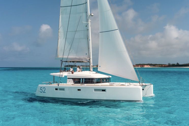 Charter Yacht Lagoon 52 F - 6 + 2 Cabins - 2018 - Nassau - Exumas - Bahamas