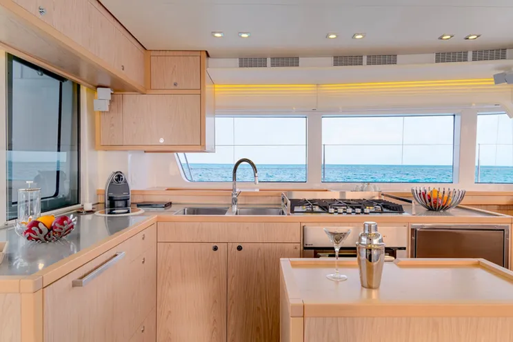 Charter Yacht Lagoon 52 F with watermaker&A/C - 6 + 2 Cabins - 2018 - BVI