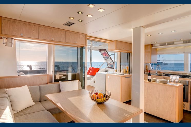 Charter Yacht Lagoon 52 - 5 +3 cabins(5 double 3 single)- 2018 - Mallorca