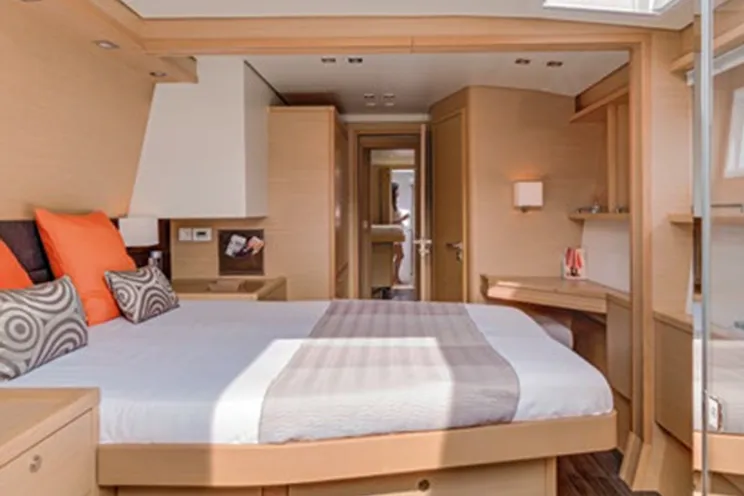 Charter Yacht DIVA - Lagoon 560(2017)- 4 Cabins - French Polynesia - Tahiti - Bora Bora - Raiatea - Huahine