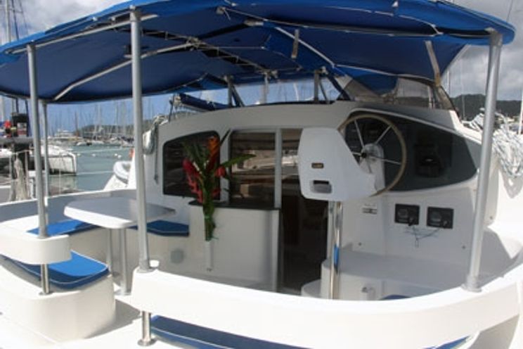 Charter Yacht Lavezzi 40 - 4 + 2 Cabins - Martinique