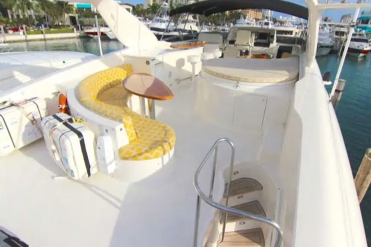 Charter Yacht Lazzara 84 - 5 Cabins - Miami Day Boat Rental - South Beach - Biscayne Bay Miami - Miami - Florida