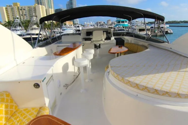 Charter Yacht Lazzara 84 - 5 Cabins - Miami Day Boat Rental - South Beach - Biscayne Bay Miami - Miami - Florida