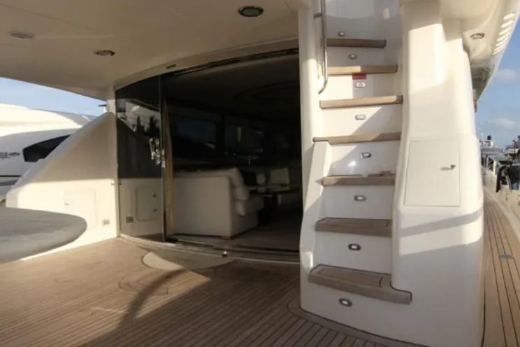 Charter Yacht Lazzara 84 - 5 Cabins - Miami Day Boat Rental - South Beach - Biscayne Bay Miami - Miami - Florida