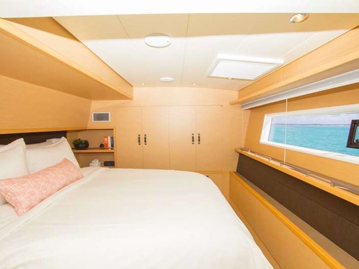 LE REVE - Lagoon 620 Owners Version LE REVE - Lagoon 620 Owners Version