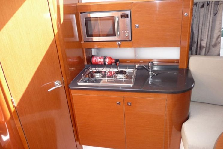 Charter Yacht Leader 8 - 1 Cabin - Cannes - France