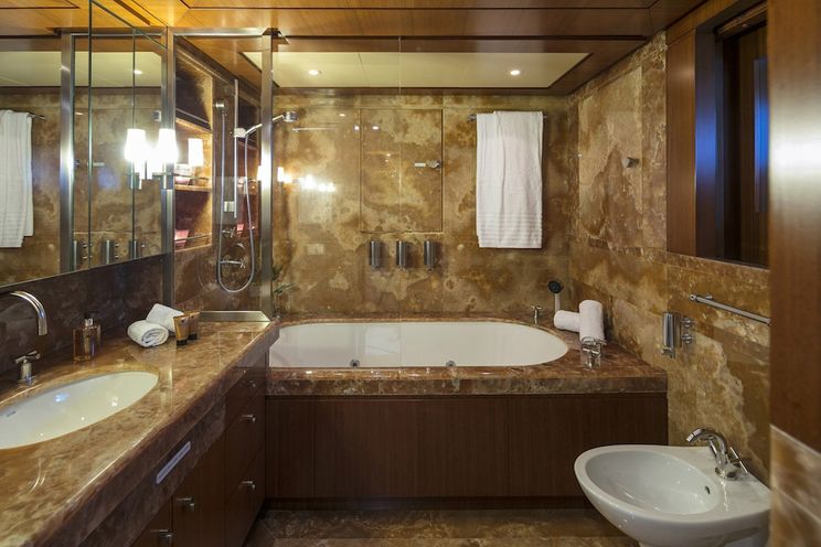 Charter Yacht LEDRA - ISA 155 - 6 Cabins - Athens - Mykonos - Santorini - Naxos