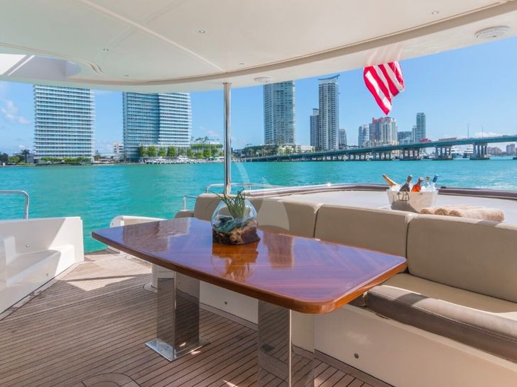 LEGEND AND SOUL - aft deck dining area