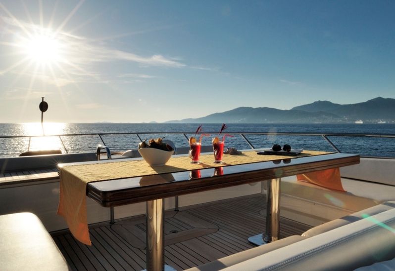 Charter Yacht LEONARDO - Azimut 98E - 4 Cabins - Ajaccio - Bonifacio - Corsica: