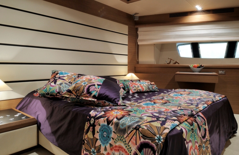 Charter Yacht LEONARDO - Azimut 98E - 4 Cabins - Ajaccio - Bonifacio - Corsica: