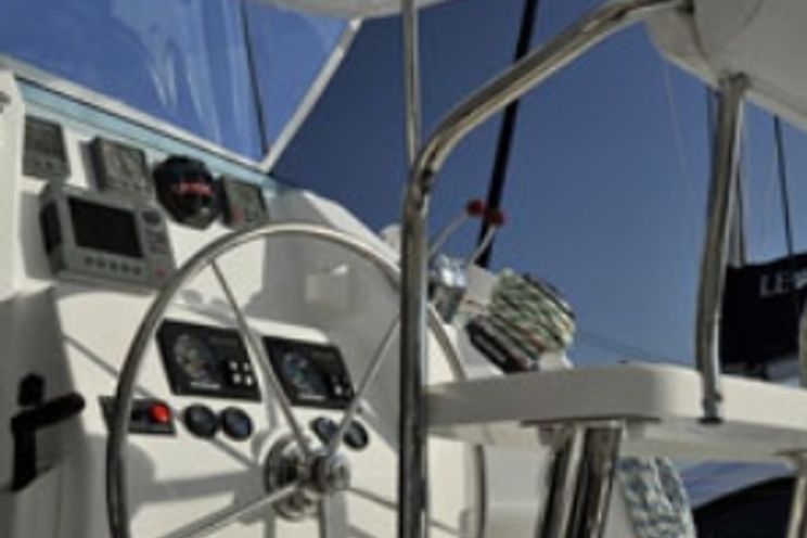 Charter Yacht Leopard 39 - 4 Cabins - Antigua