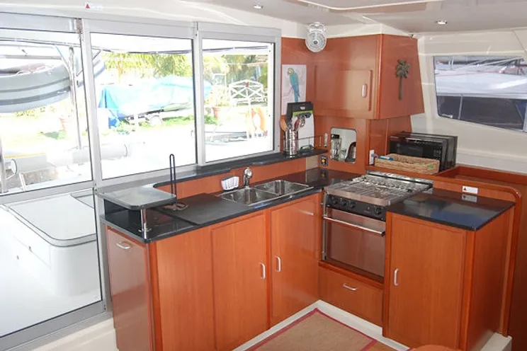 Charter Yacht Leopard 44 - 3 + 1 Cabins - Tortola - BVI