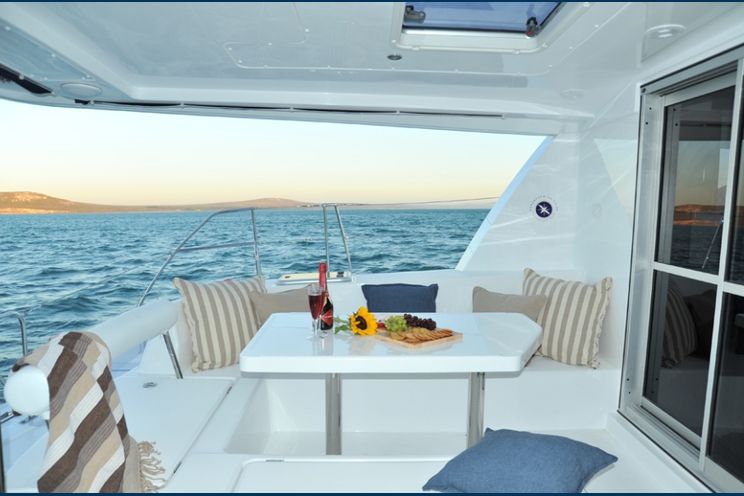 Charter Yacht Leopard 44 - 6 Cabins - Salerno - Tropea - Procida