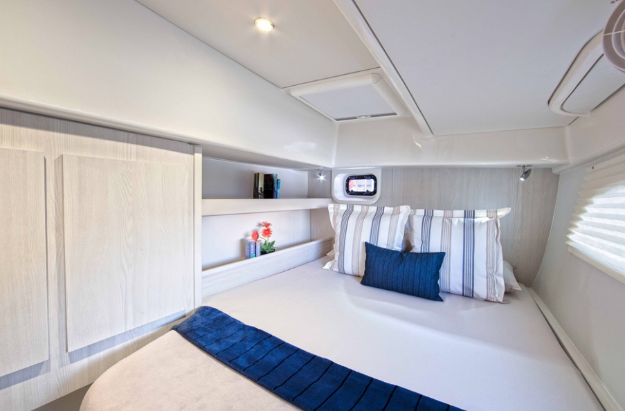 Charter Yacht Leopard 44 - 6 Cabins - Salerno - Tropea - Procida