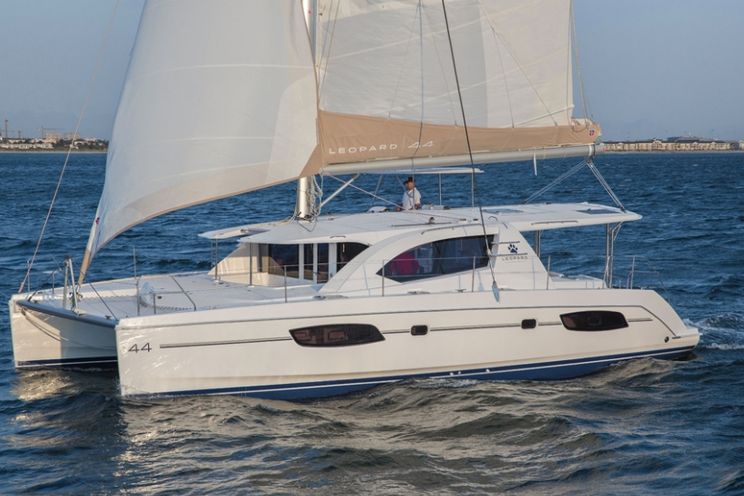 Charter Yacht Leopard 44 - 6 Cabins - Salerno - Tropea - Procida