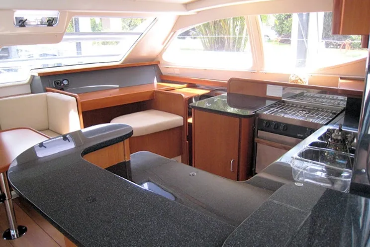 Charter Yacht Leopard 46 - 4 + 2 Cabins - Tortola