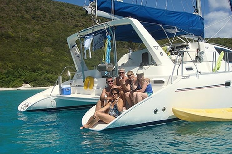 Charter Yacht Leopard 4700 - 4 Cabins - Grenada