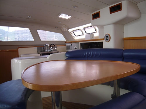 Charter Yacht Leopard 4700 - 4 Cabins - Grenada