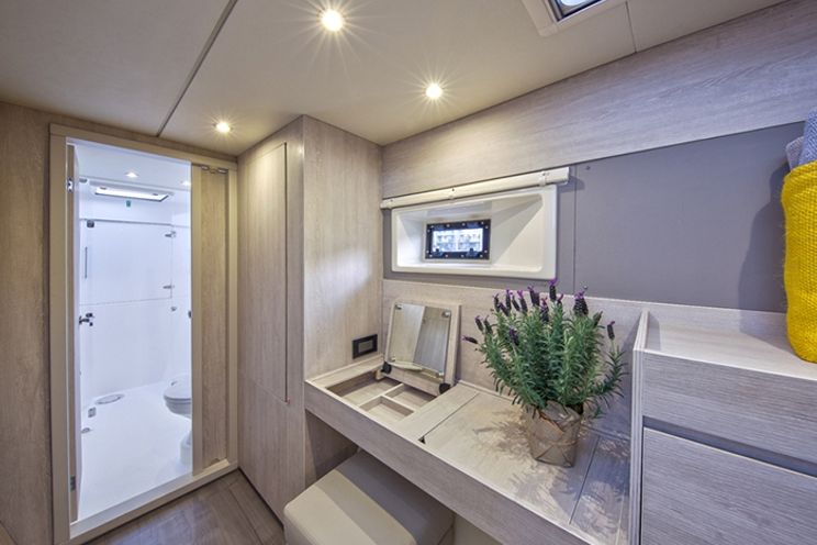 Charter Yacht Leopard 43 PC - Day Charter 15 Guests - 3 Cabins Liveaboard - Phuket,Thailand