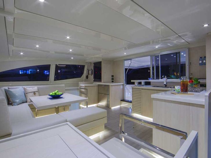 Leopard 51 PC - Salon Leopard 51 PC - Salon