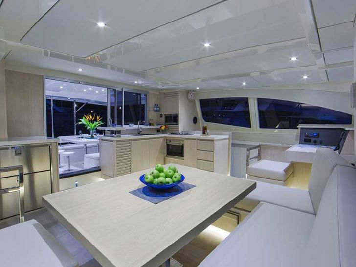 Leopard 51 PC - Salon Leopard 51 PC - Salon