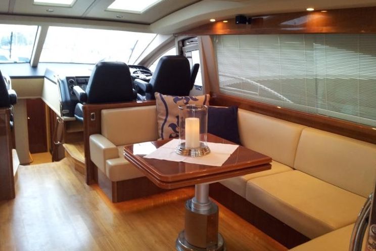 Charter Yacht R&B - Princess V70 - St Tropez - Cogolin - Port Grimaud - St Maxime