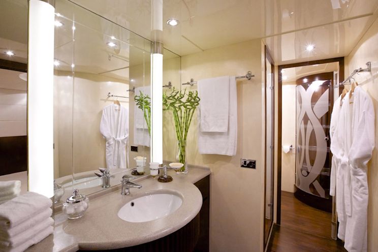 Charter Yacht LET IT BE - Tecnomarine 37m - 5 Cabins - Athens - Kos - Mykonos - Santorini - Lefkas