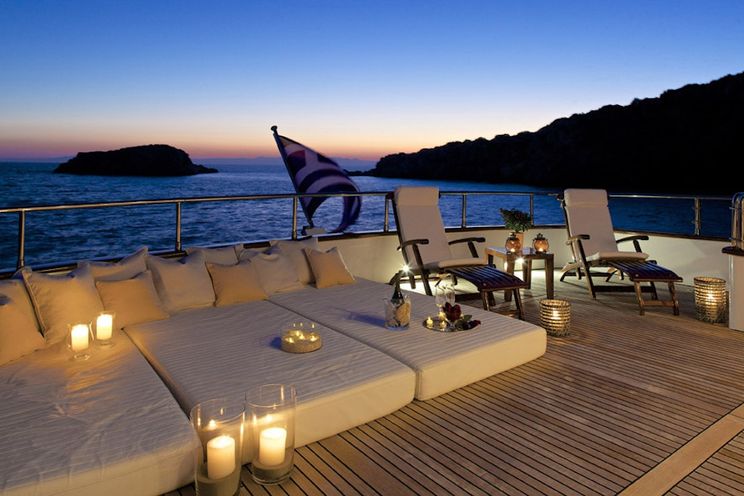 Charter Yacht LET IT BE - Tecnomarine 37m - 5 Cabins - Athens - Kos - Mykonos - Santorini - Lefkas