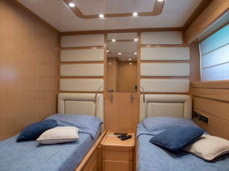 LETTOULI III Posillipo 21m Twin LETTOULI III Posillipo 21m Twin